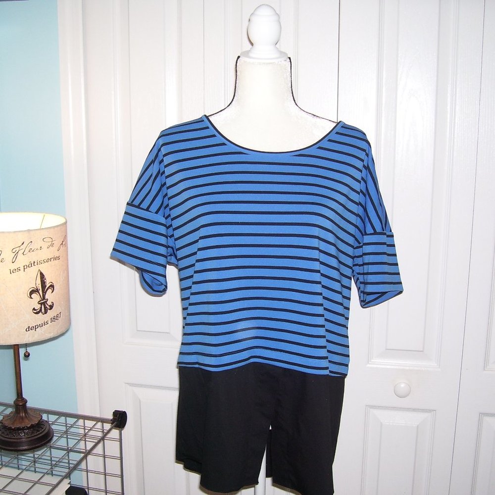 NWOT Striped Blue and black tunic - Picture 5 of 6